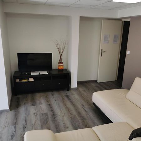 Вилла Logement Spacieux Rez-De-Chaussee, Jardin, Stationnement Devant, A 5 Minutes A Pied Du Centre De Sarlat Экстерьер фото